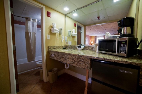 Desoto Beach Hotel image 16