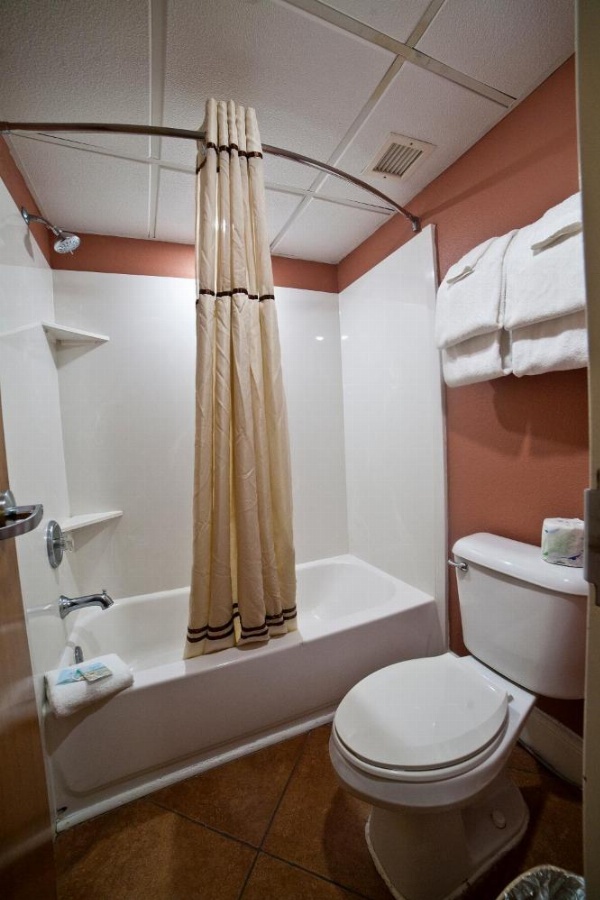 Desoto Beach Hotel image 17